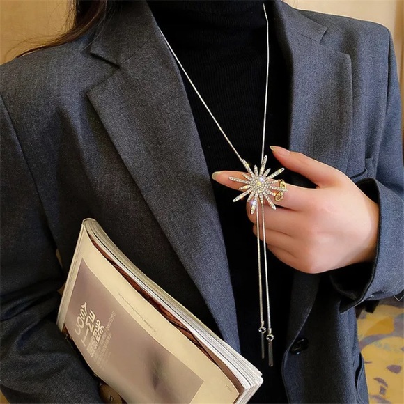 Silver Tone Crystal Flower Necklace - Picture 2 of 4